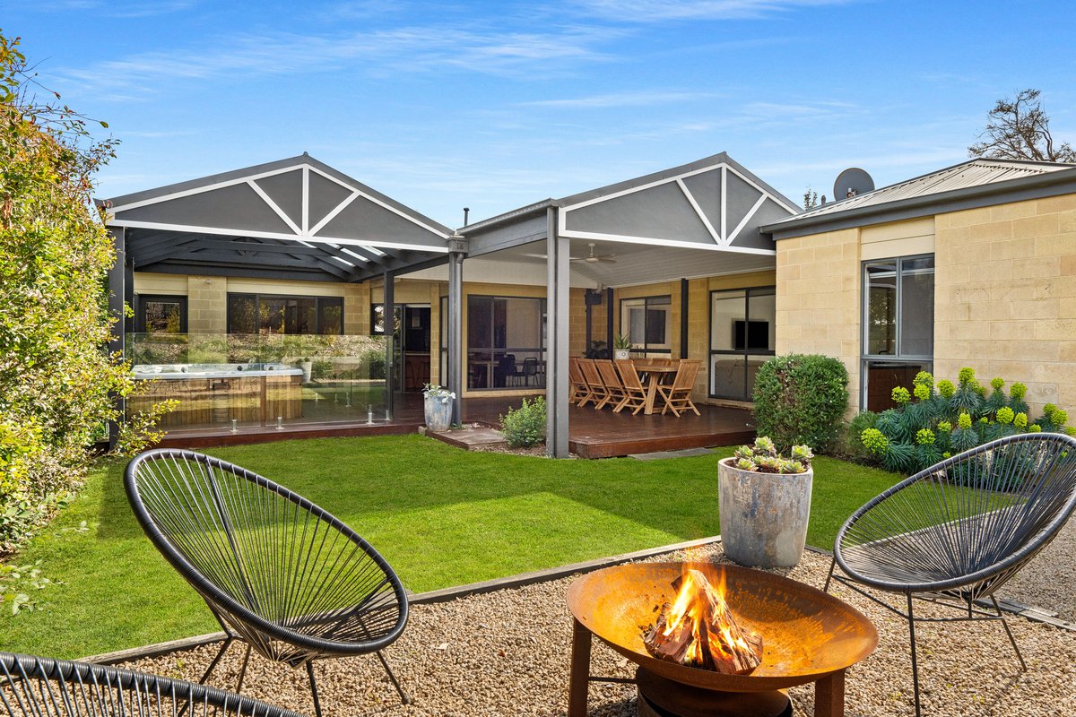 23 Caxton Street BLAIRGOWRIE - 4 bedroom property Sold