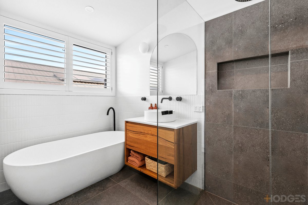 23 Emperor Drive Ocean Grove - Residential for sale