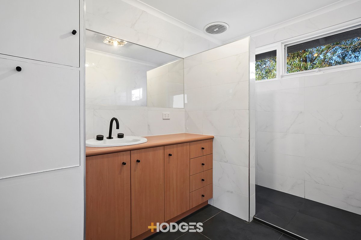 23 Sanglen Terrace Belmont - Residential for sale