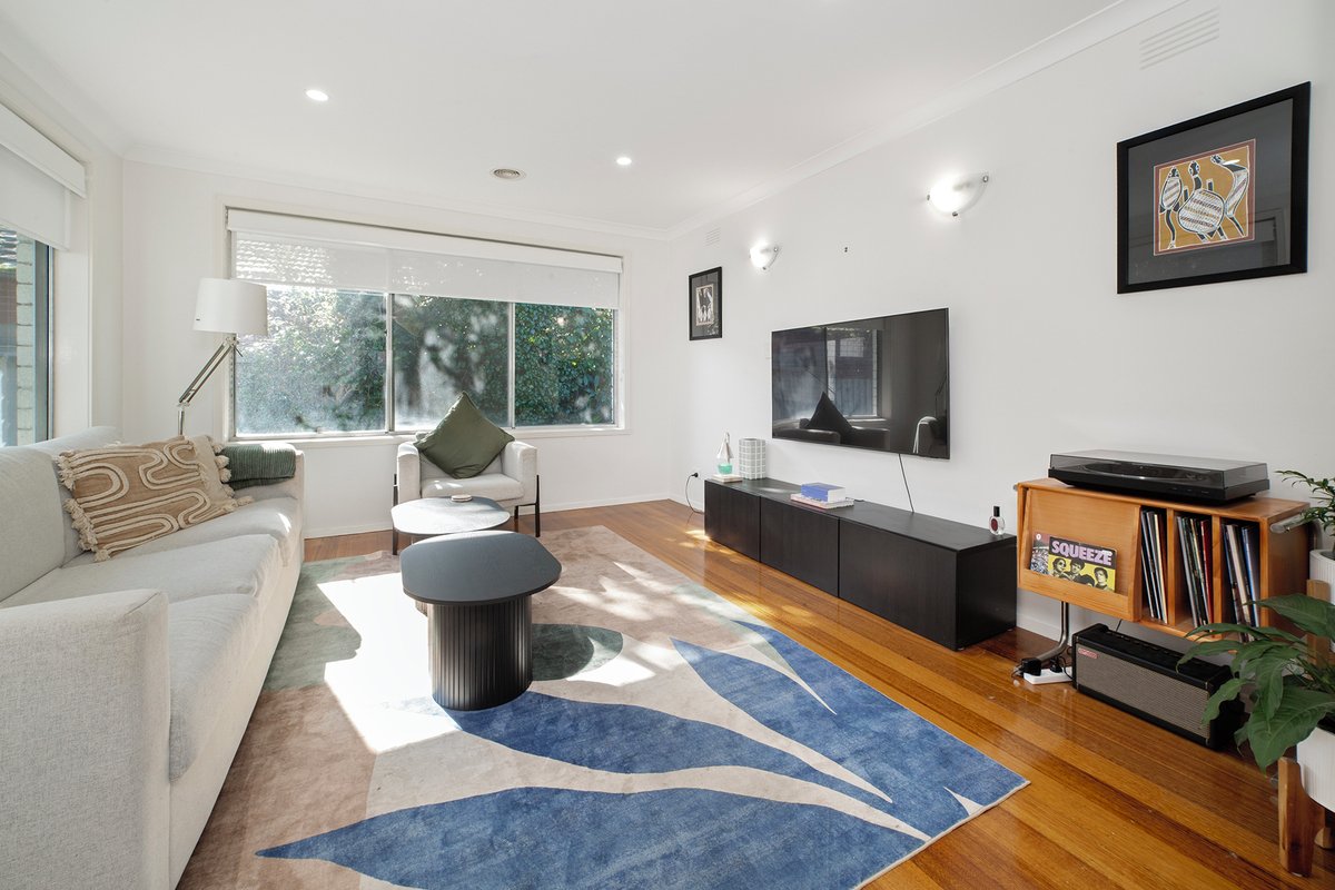 2 / 30 Foote Street Brighton - Residential for lease