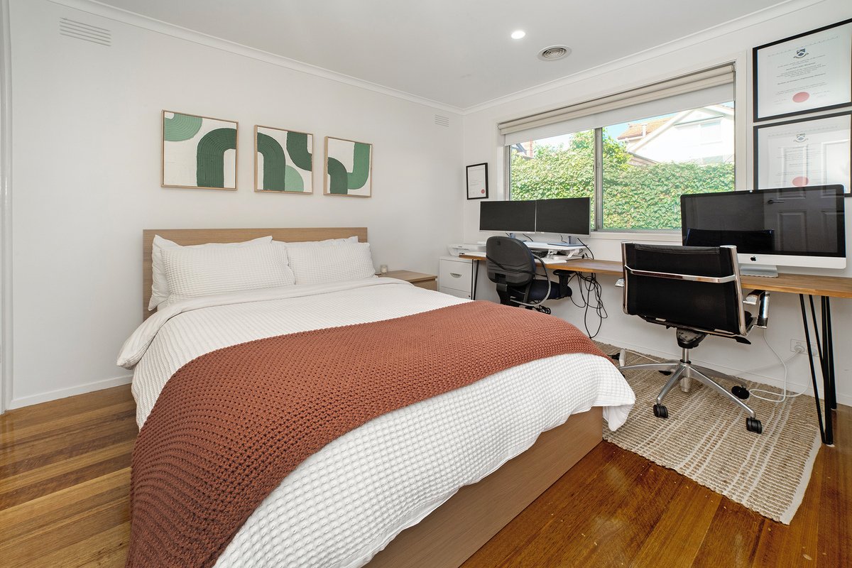 2 / 30 Foote Street Brighton - Residential for lease