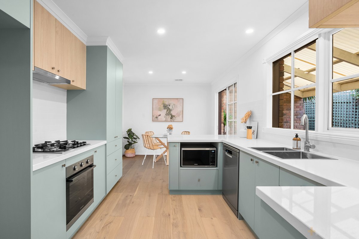 2 / 30 Nepean Highway Aspendale - Residential for sale