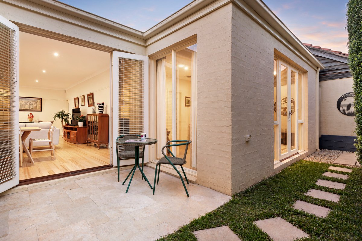 2 / 300 South Road Hampton East - Residential for sale