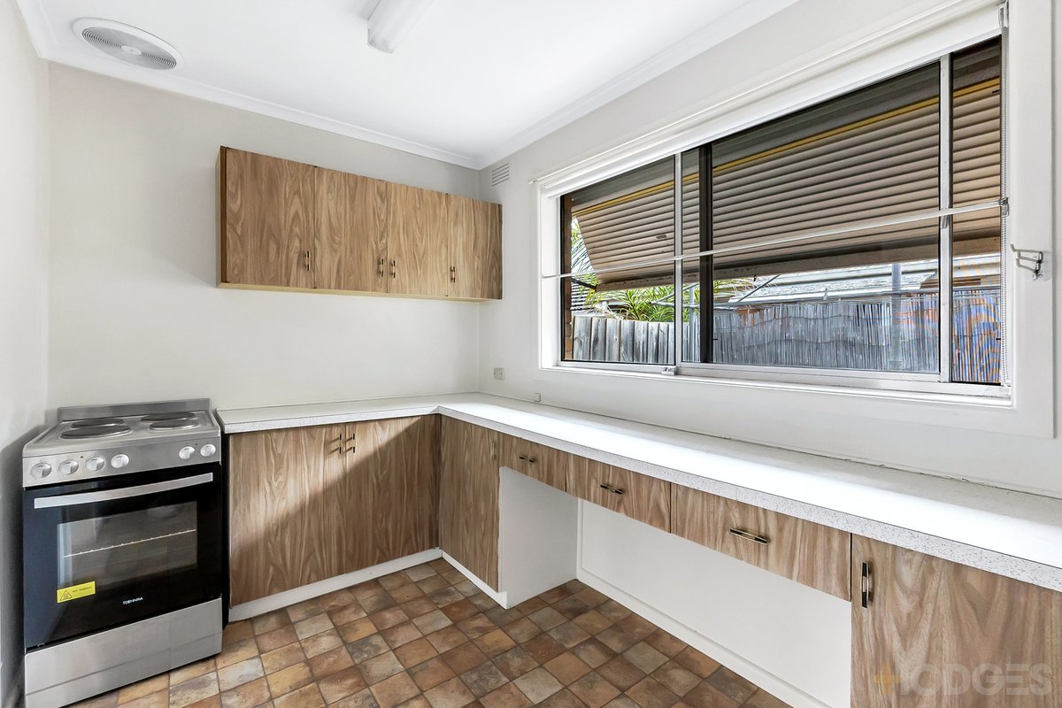 2 / 32 Collins Street Mentone - Residential for sale
