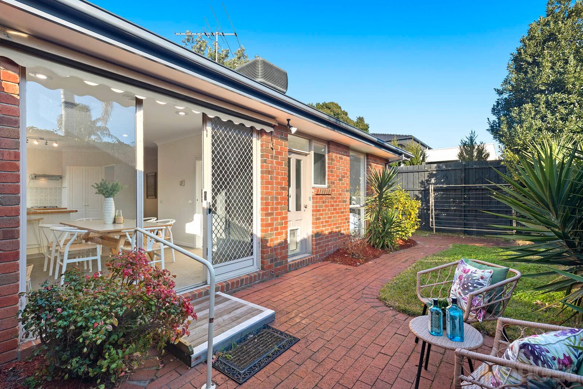 2 / 32 Pacific Boulevard Beaumaris - Residential for sale