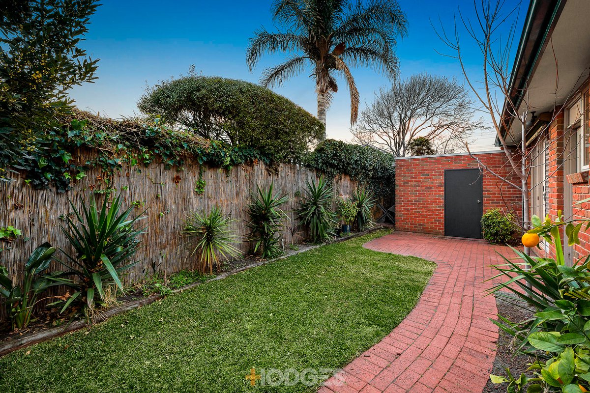 2 / 32 Pacific Boulevard Beaumaris - Residential for sale