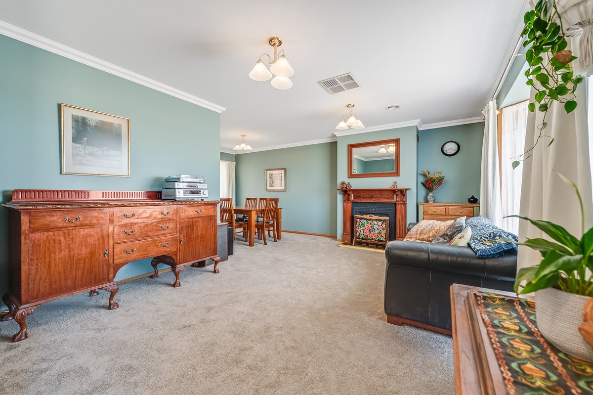232 Wattle Avenue Werribee - Residential for sale