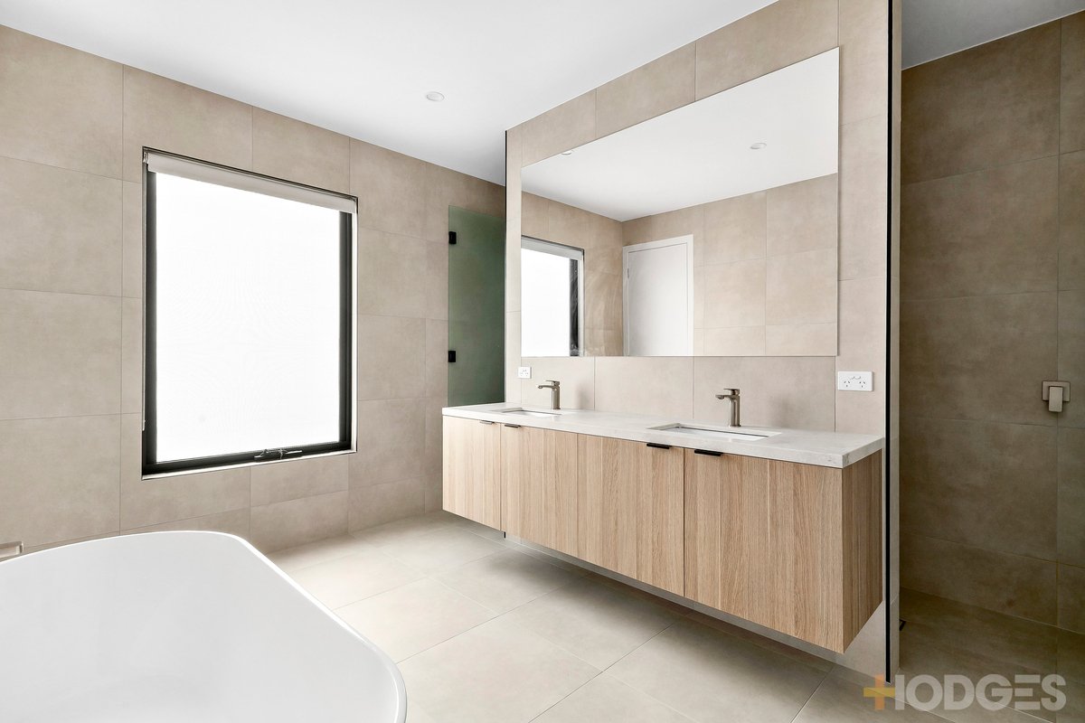 2 / 33 Jean Street Cheltenham - Residential for sale