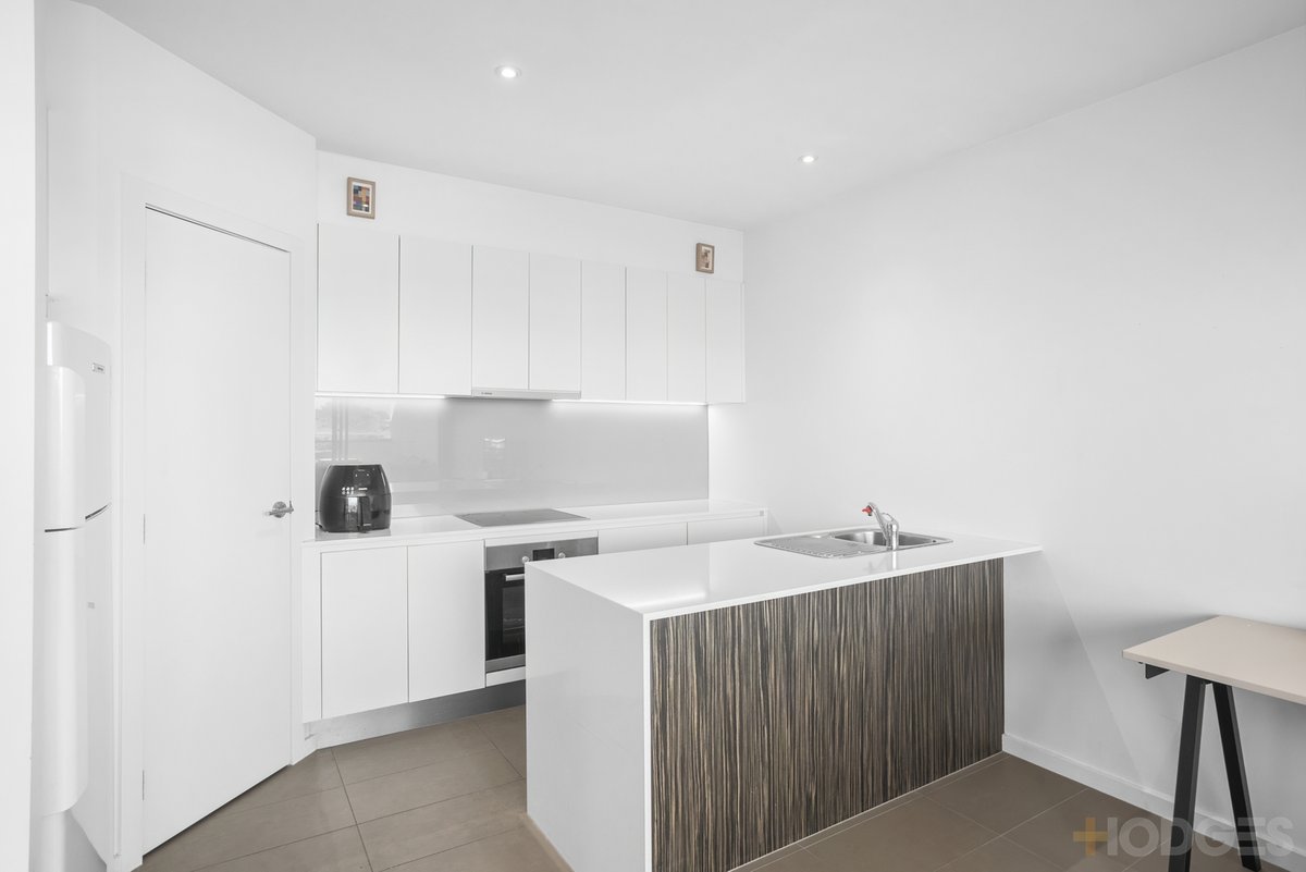23 / 35 Como Parade East  Mentone - Residential for sale