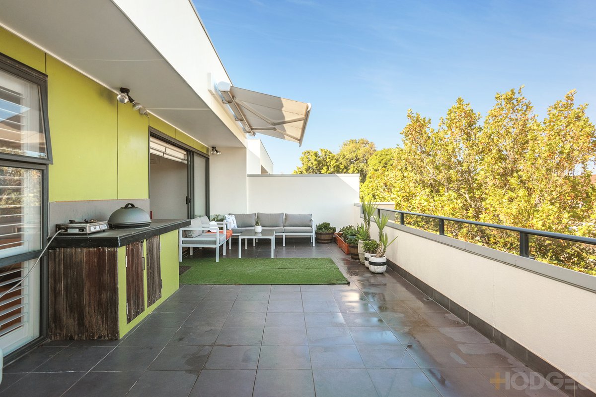 23 / 35 Como Parade East  Mentone - Residential for sale
