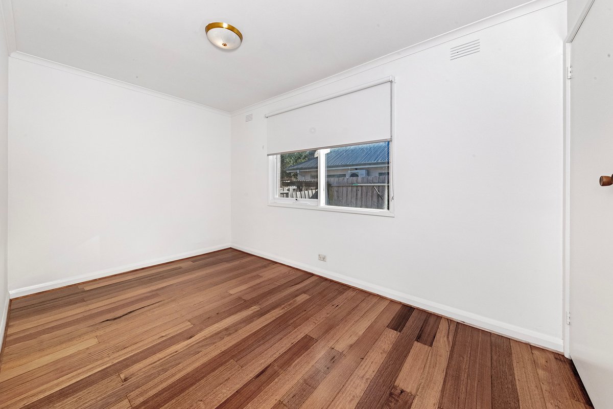 2 / 34 Albenca Street Mentone - Residential for lease
