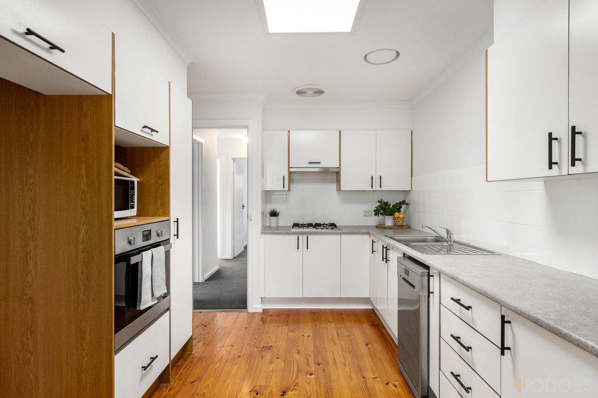 2 / 34 Linacre Road Hampton - Residential for sale