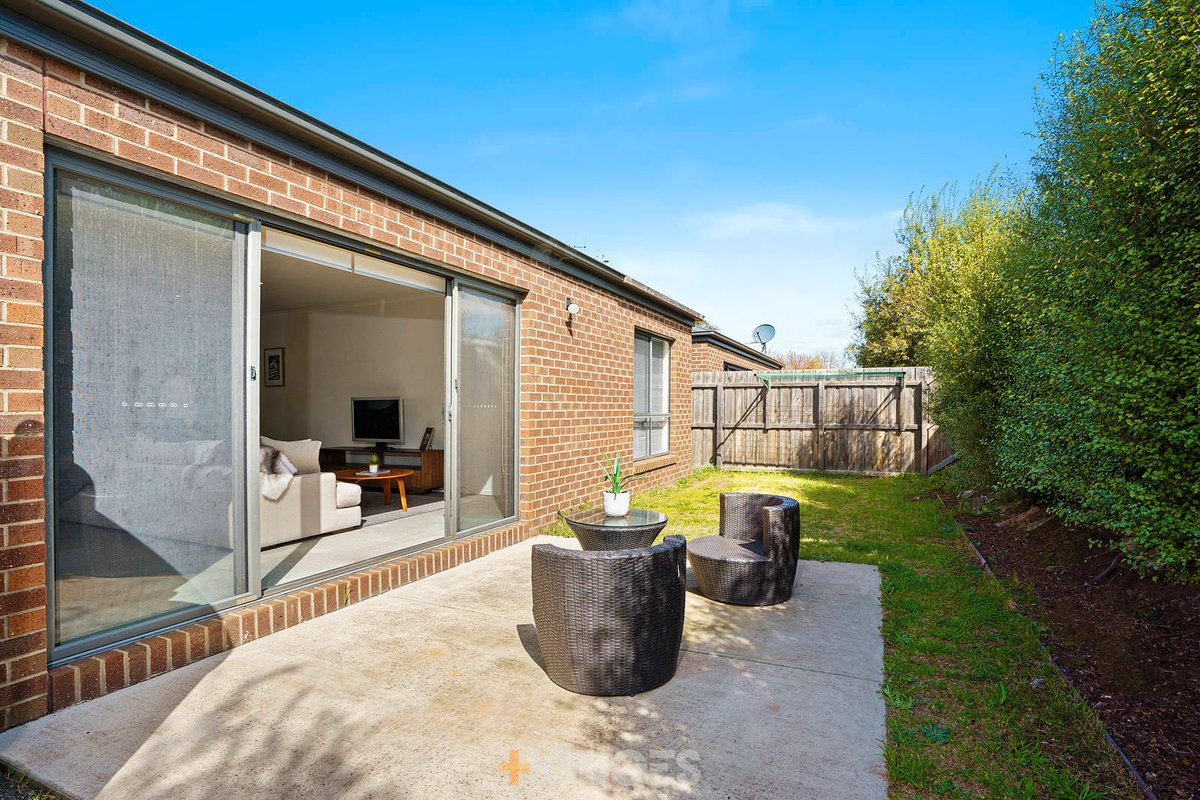 2 / 34 Weeroona Avenue Hamlyn Heights - Residential for sale