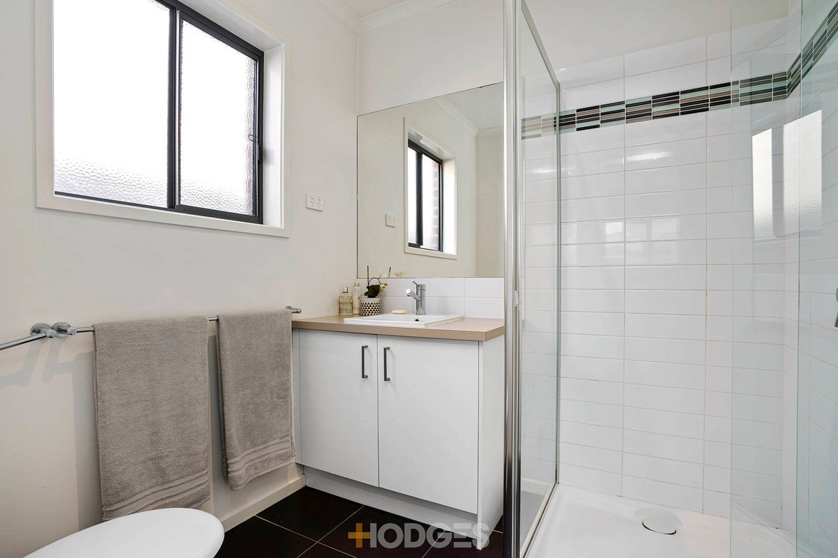 2 / 34 Weeroona Avenue Hamlyn Heights - Residential for sale