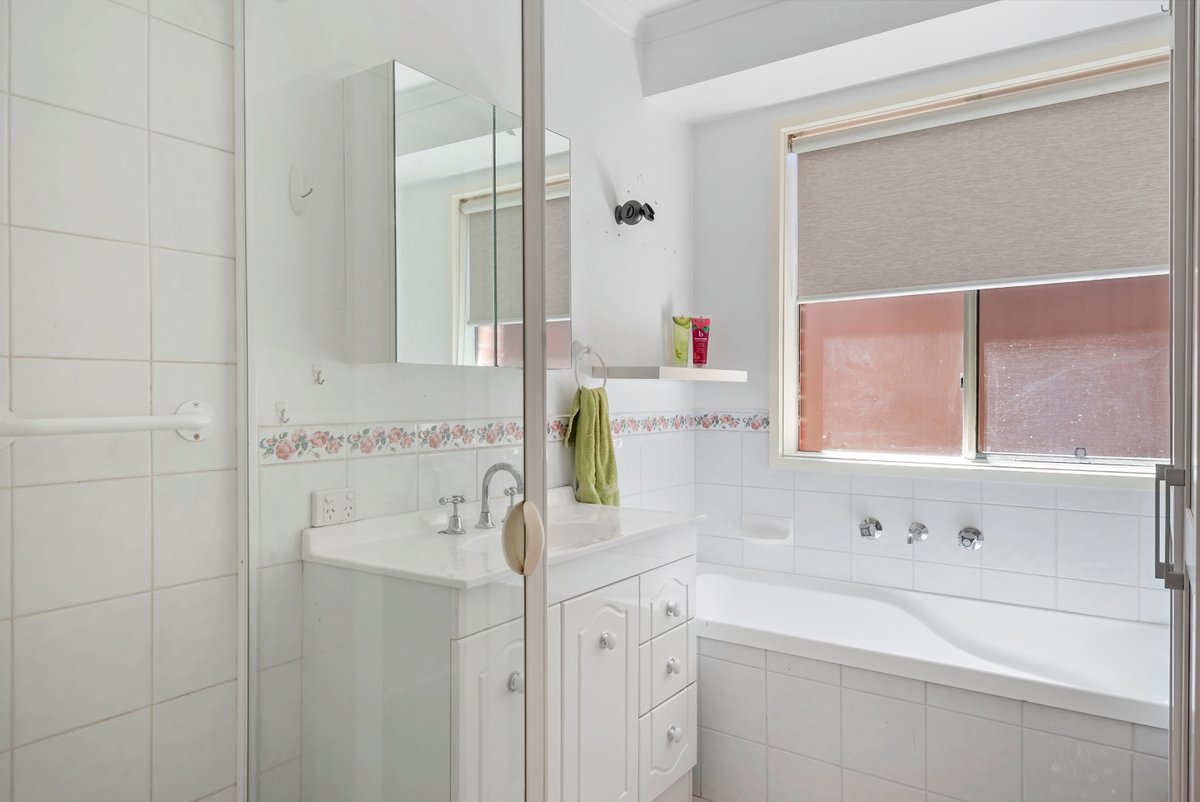 23 / 49 Oberon Drive CARRUM DOWNS - Residential for sale