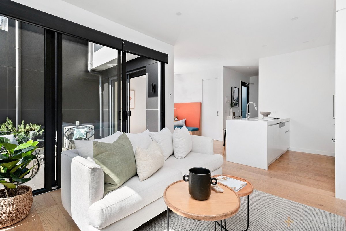 2 / 36 Crisp Street Hampton - Residential for sale