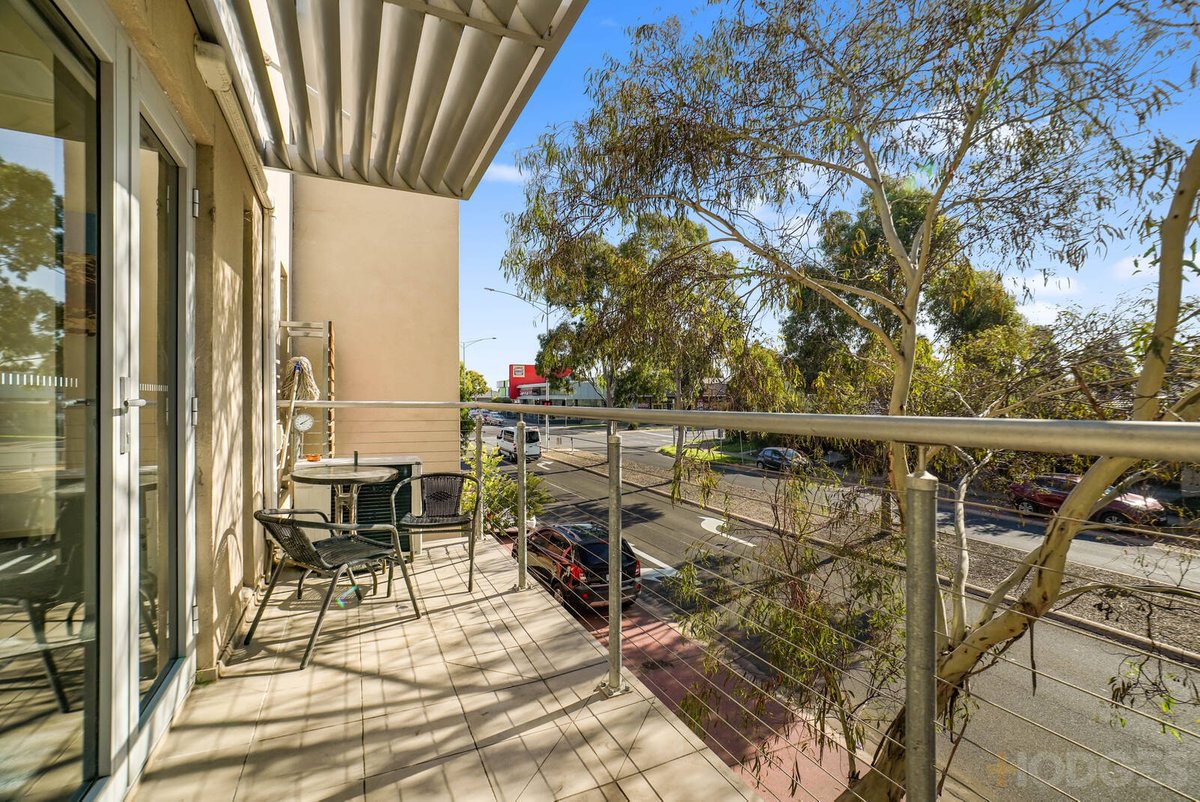 2 / 37 Tom Roberts Parade Point Cook - Residential for sale