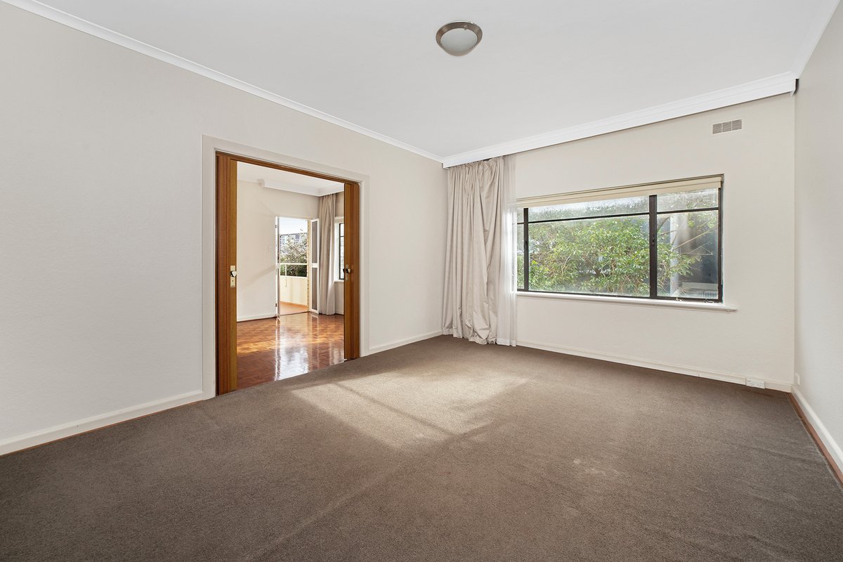 2 / 38 Westbury Street St Kilda East - Residential for lease