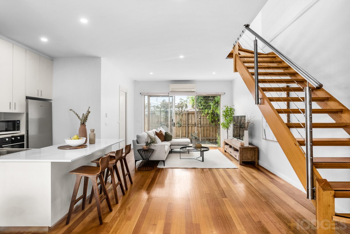 2 / 393 Nepean Highway Mordialloc - Residential for sale