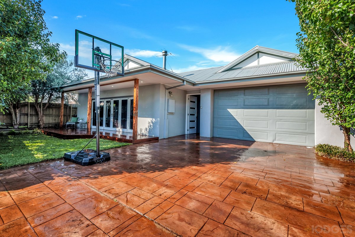 24 Carinya Avenue Aspendale - Residential for sale