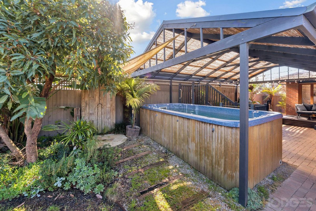 24 Haig Avenue Edithvale - Residential for sale