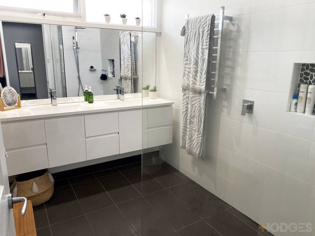 24 Karingal Crescent Aspendale - Residential for sale