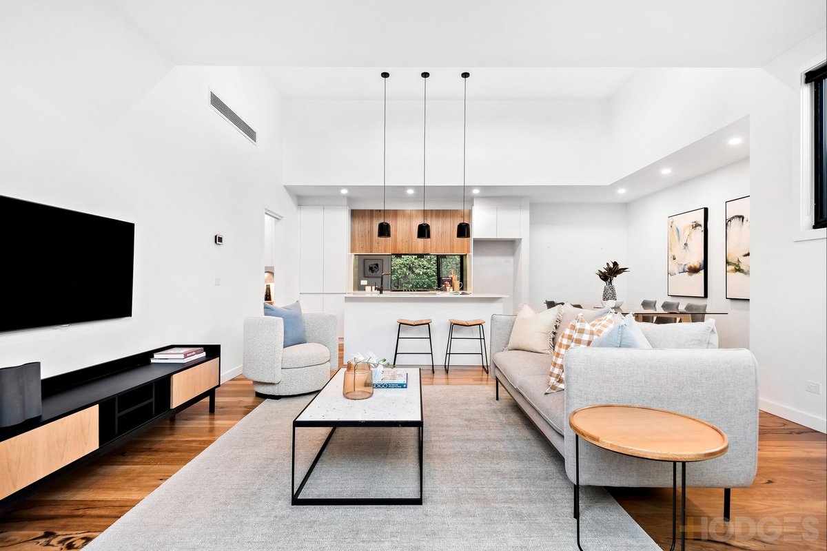 2 / 4 Linden Avenue Cheltenham - Residential for sale