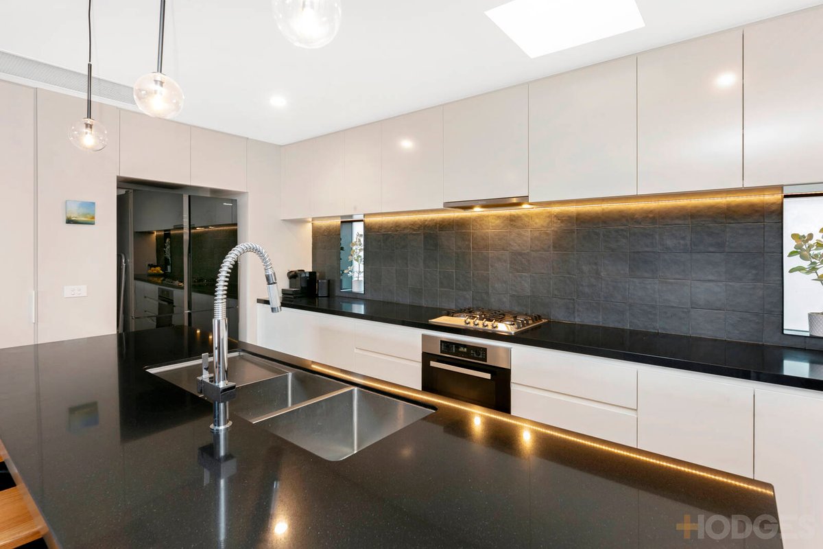 24 Manikato Avenue Mordialloc - Residential for sale