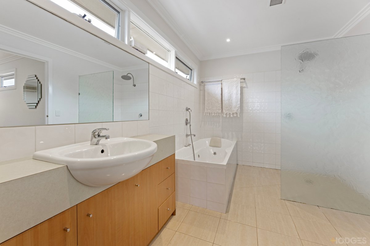 24 Mawby Road Bentleigh East - Residential for sale