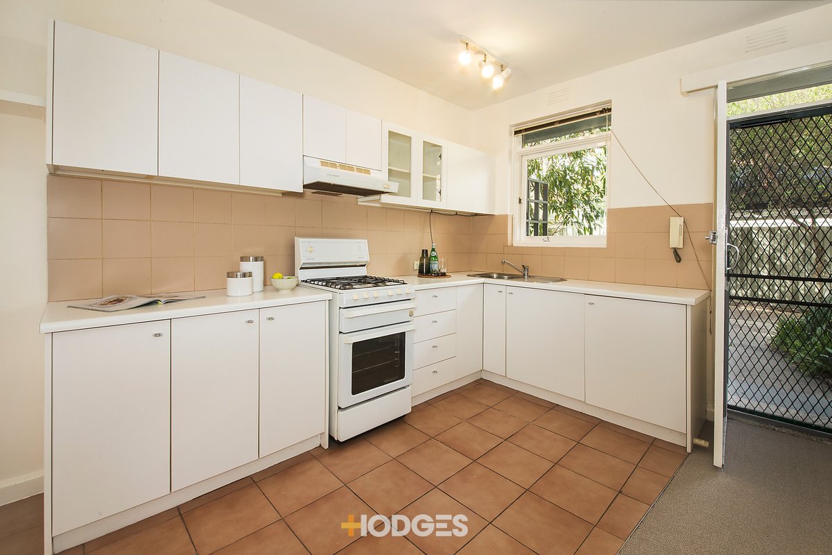 2/4 Poets Grove Elwood - Residential for sale