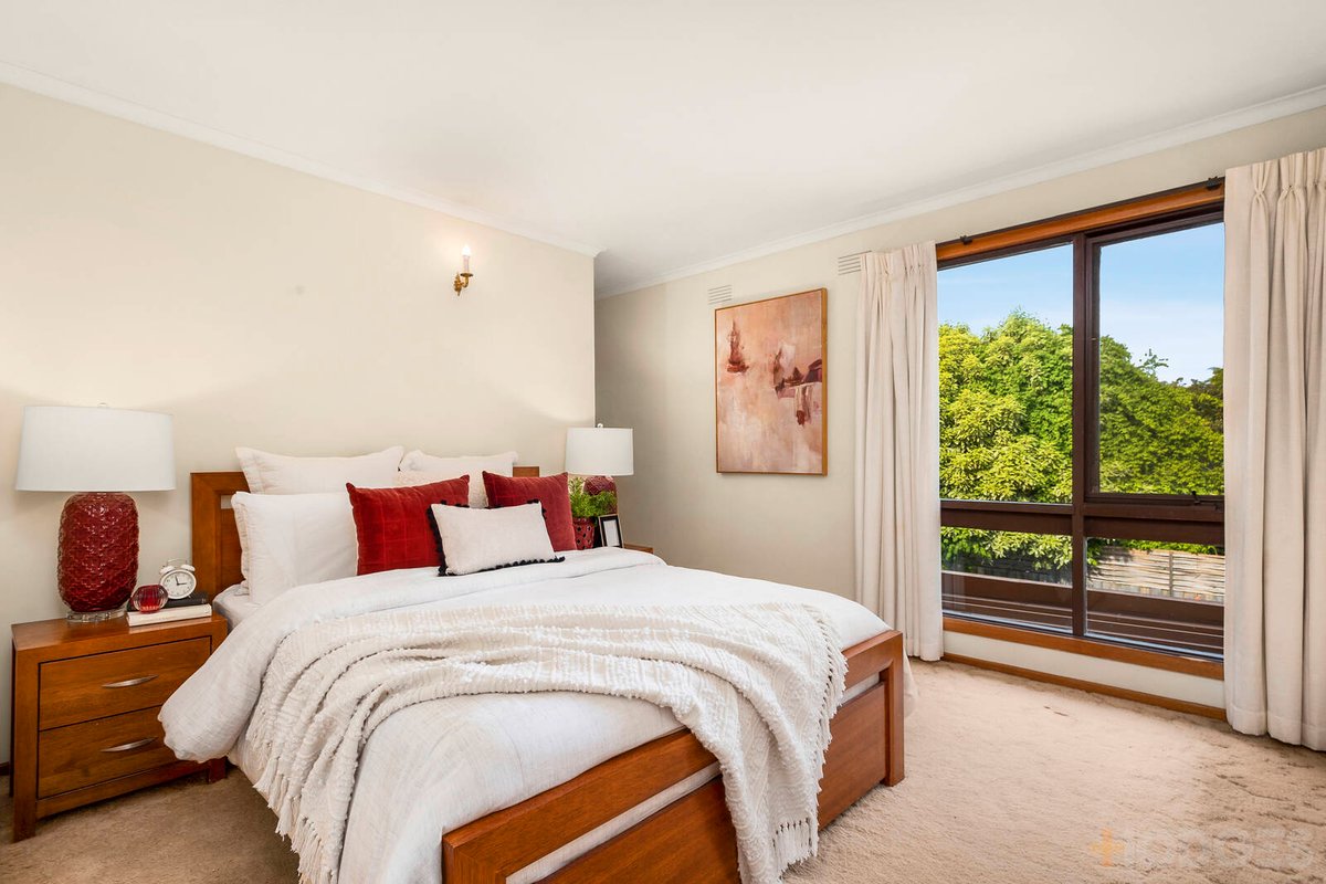24 Retreat Road Hampton - Residential for sale