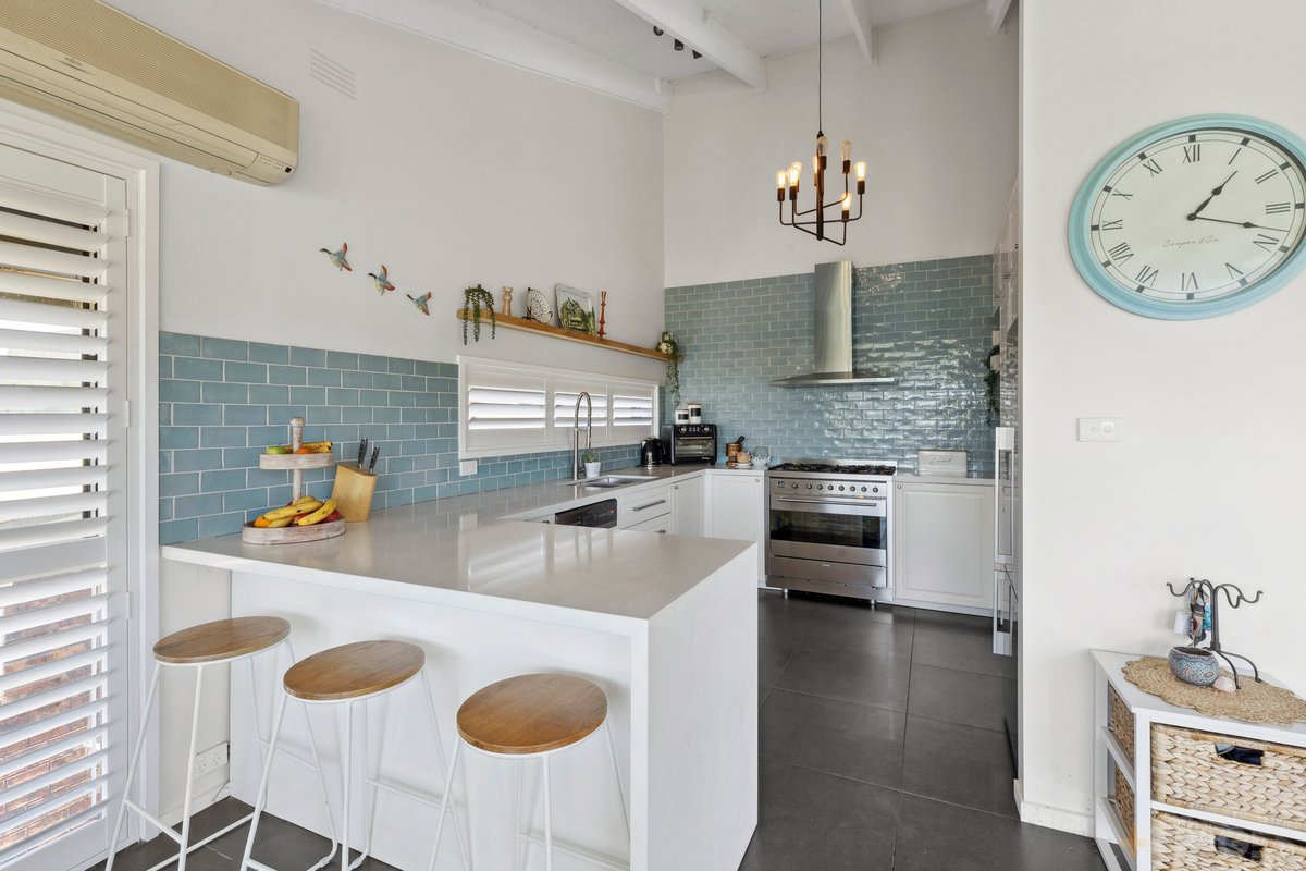 24 Riviera Crescent Ocean Grove - Residential for sale