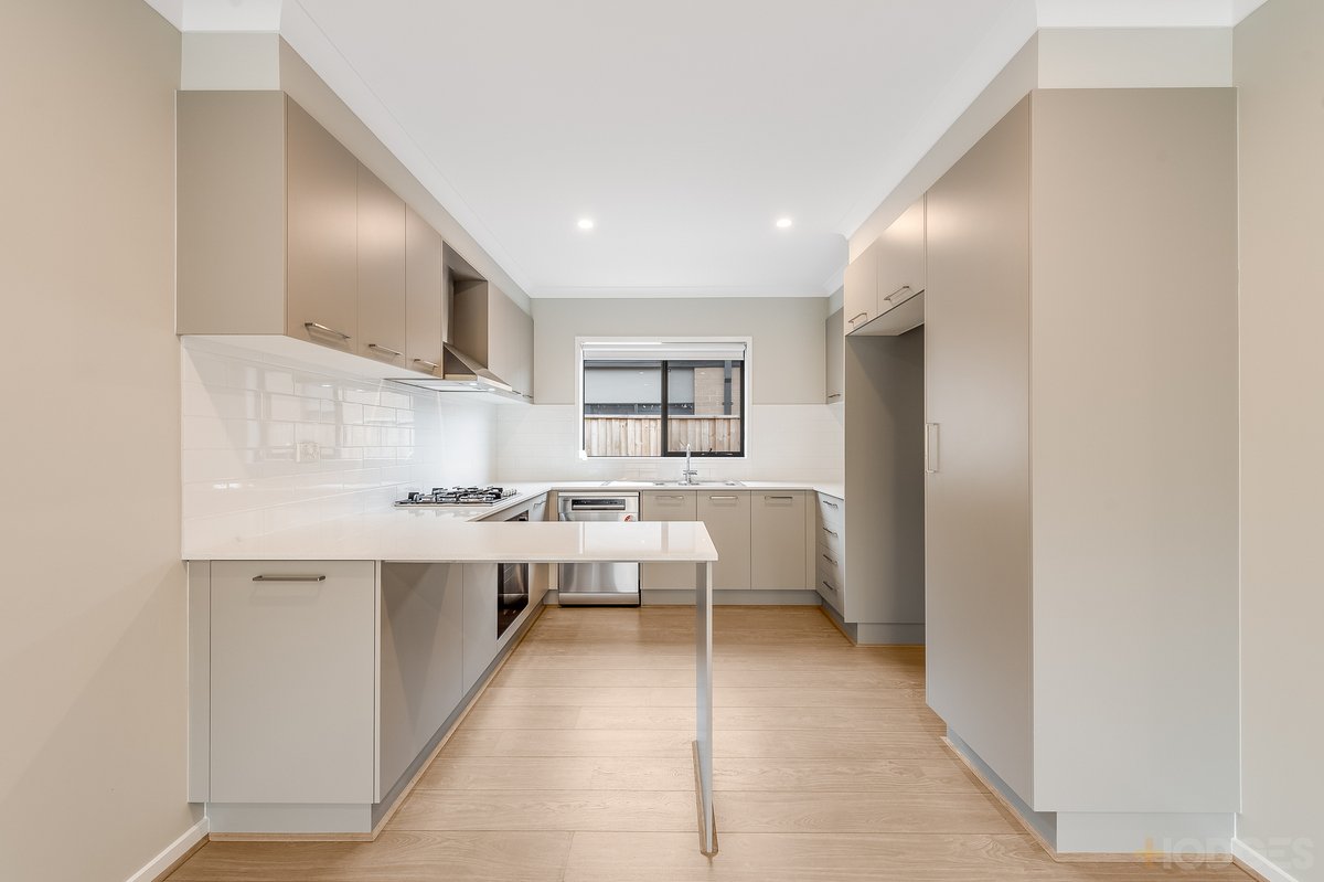 24 Tapioca Street Manor Lakes - Residential for sale