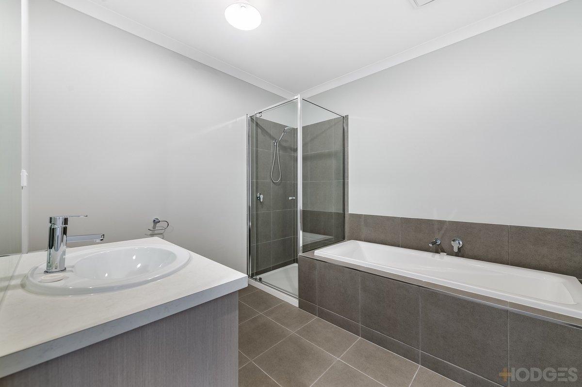 24 Tapioca Street Manor Lakes - Residential for sale