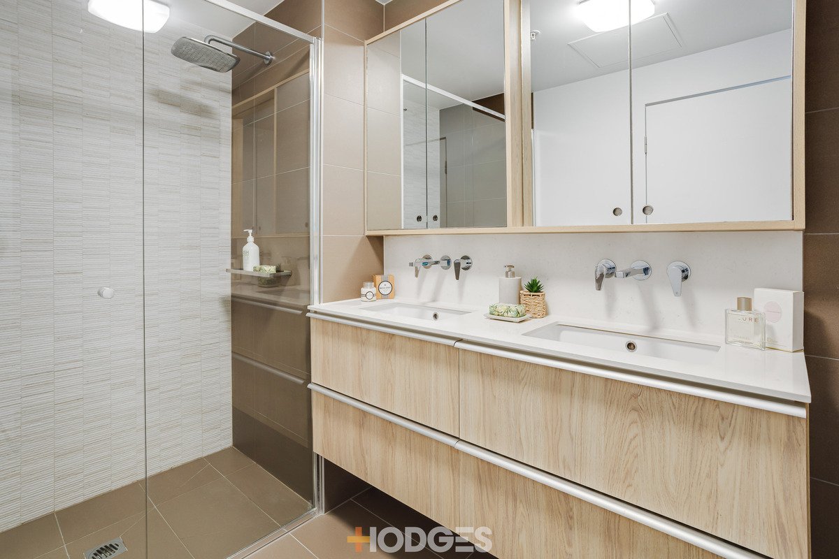 2408 / 3-5 St Kilda Road MELBOURNE - Residential for sale
