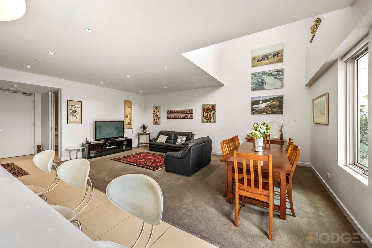 24 / 15 Beach Road Hampton - Residential for sale
