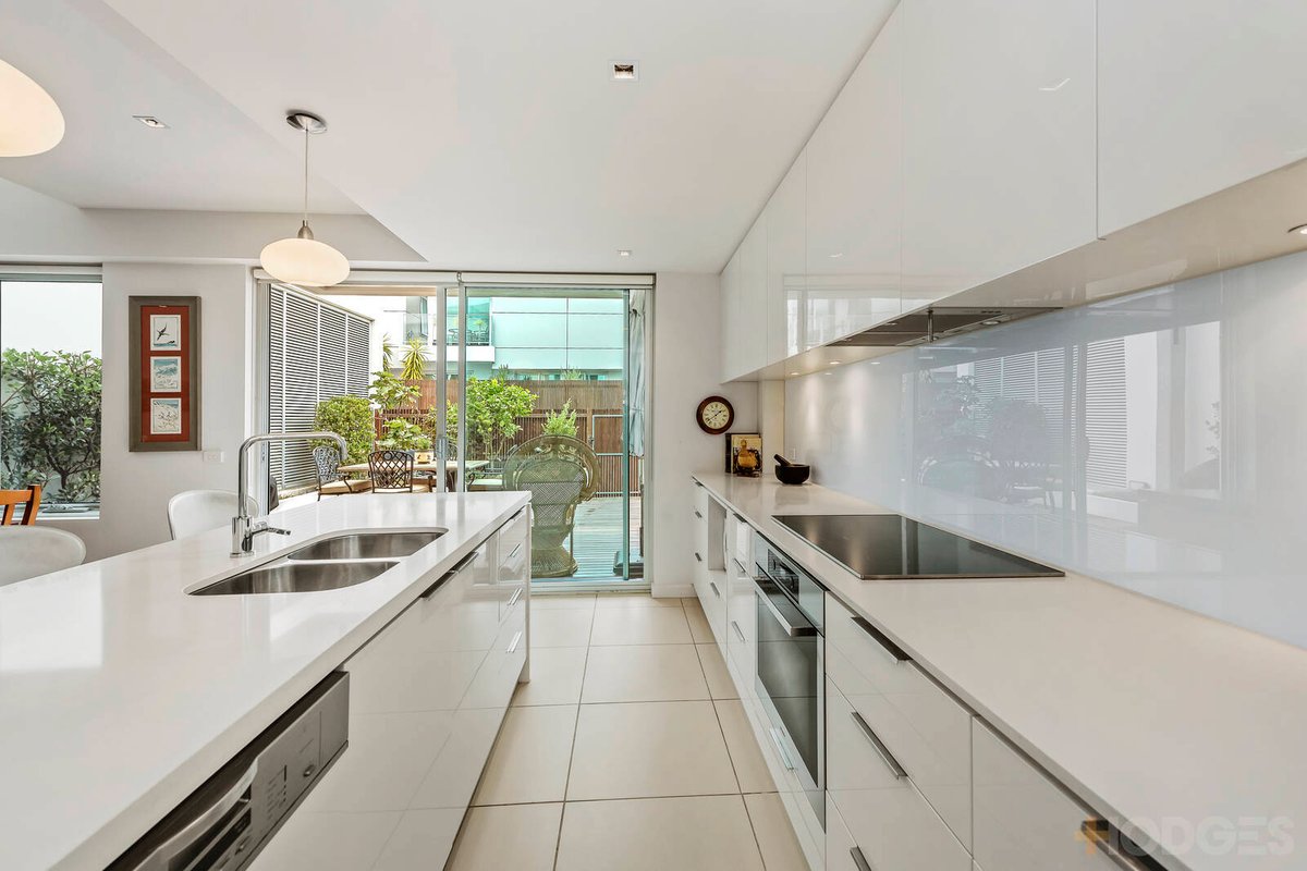 24 / 15 Beach Road Hampton - Residential for sale