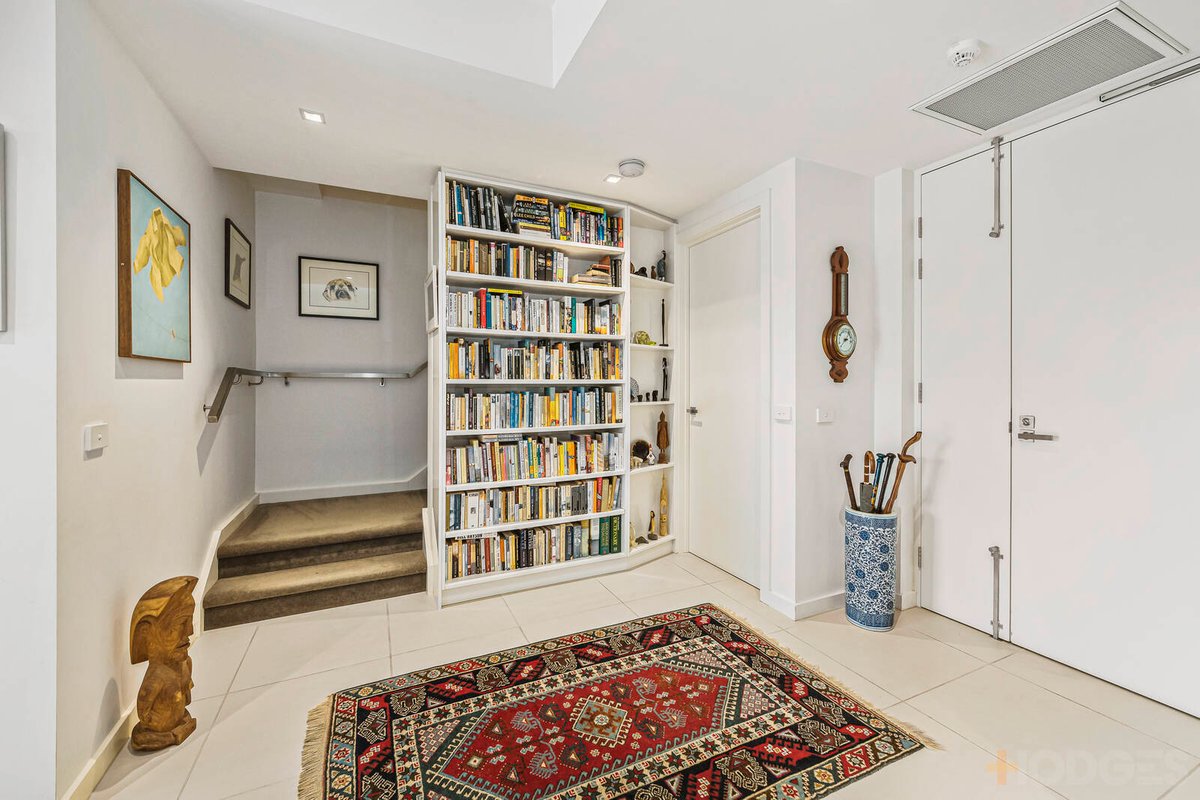 24 / 15 Beach Road Hampton - Residential for sale