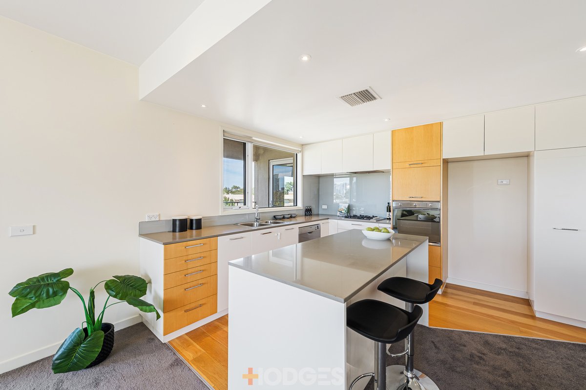 24 / 15 Liardet Street Port Melbourne - Residential for sale