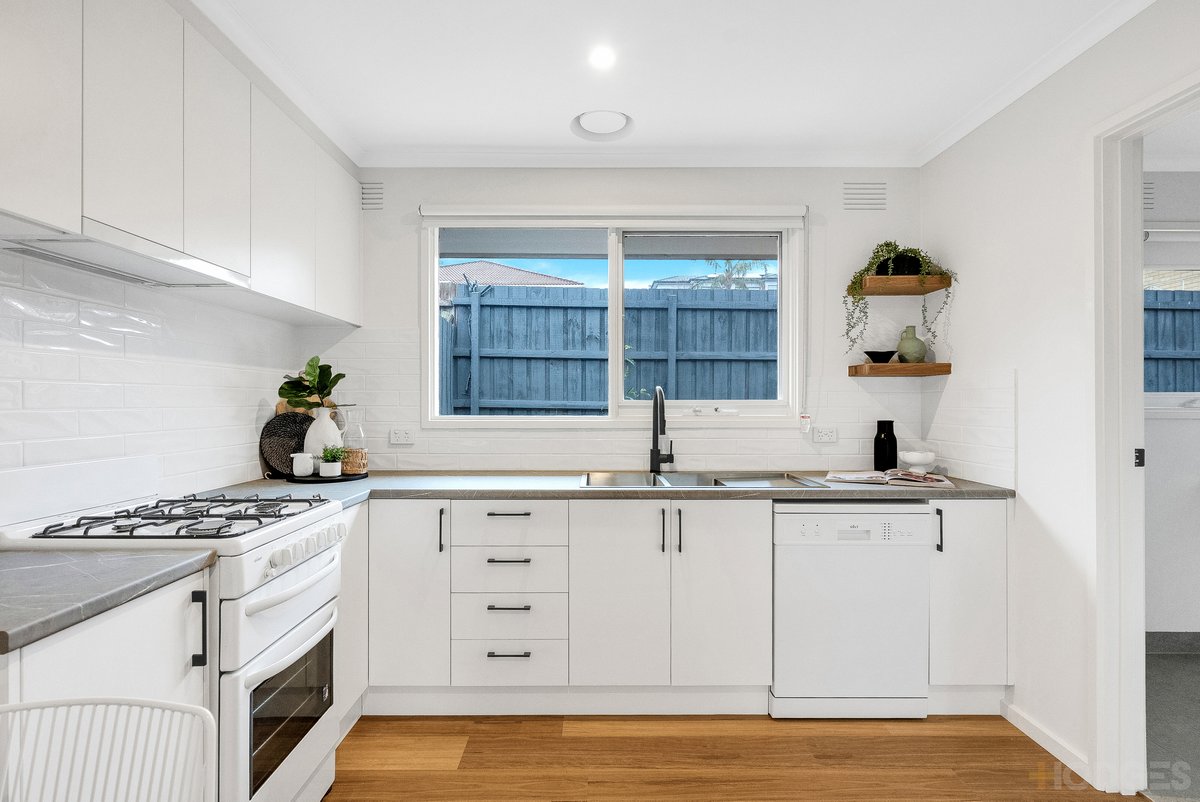 2 / 44 Lower Dandenong Road Mentone - Residential for sale