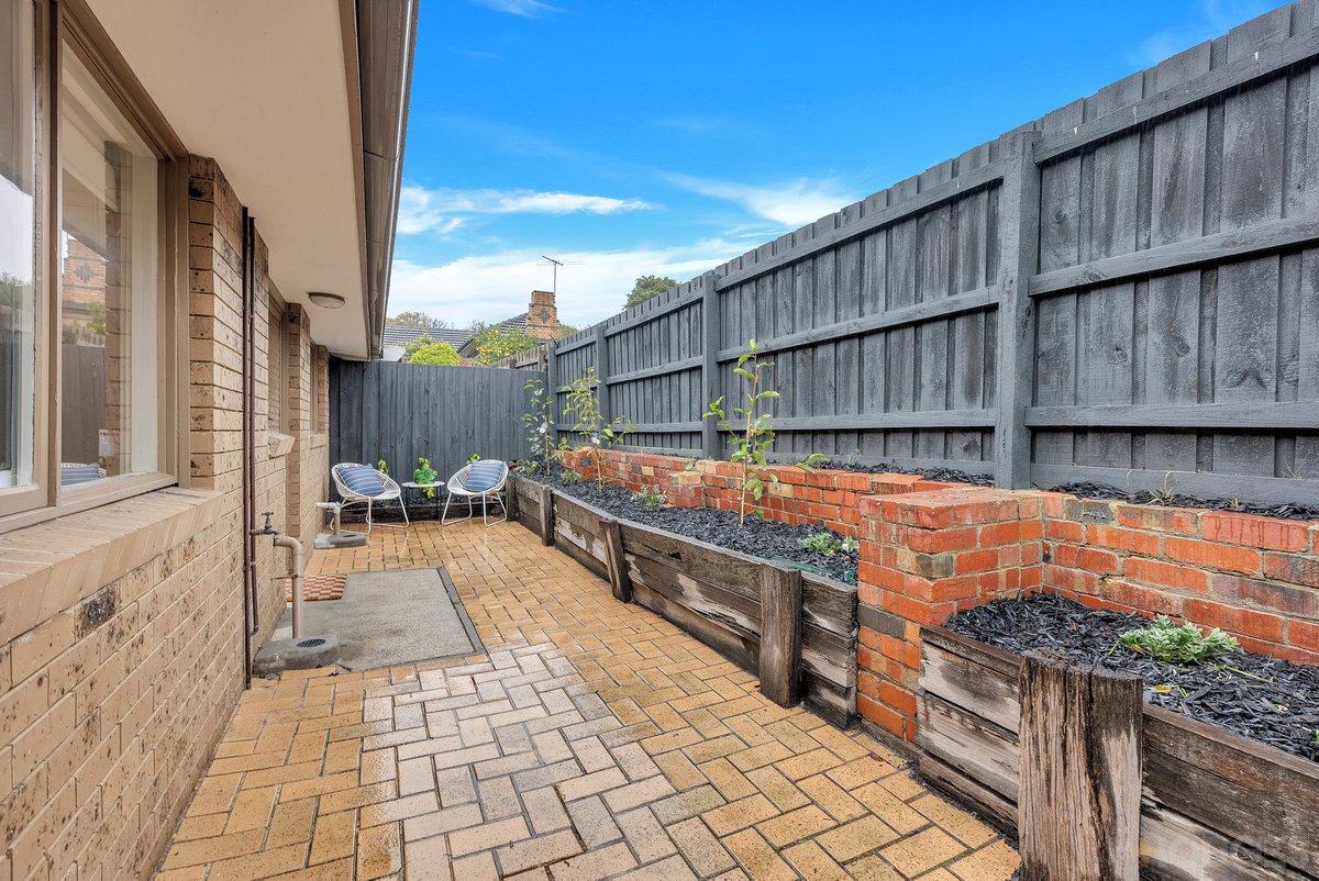 2 / 44 Lower Dandenong Road Mentone - Residential for sale