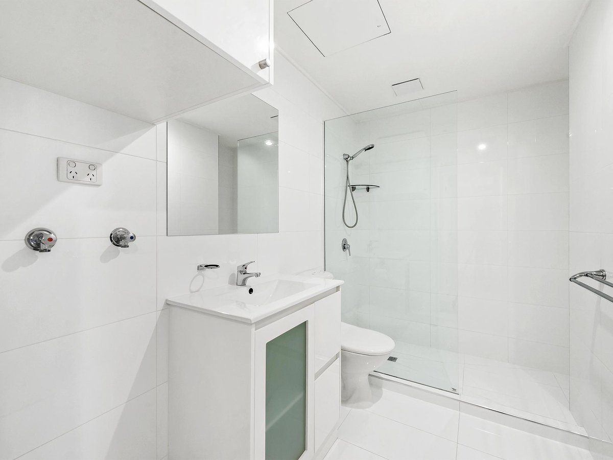 24 / 562 Little Bourke Street MELBOURNE - Residential for sale