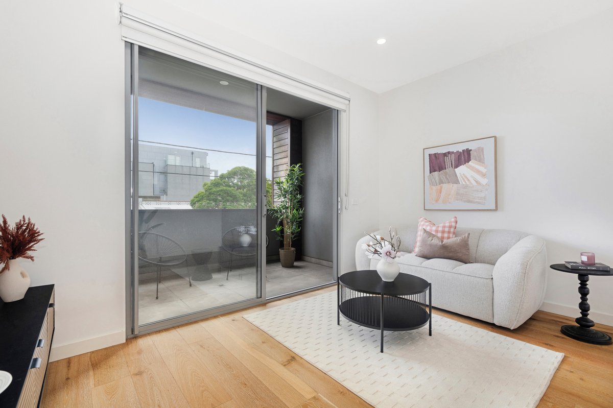 2 / 491 South Road Bentleigh - Residential for lease