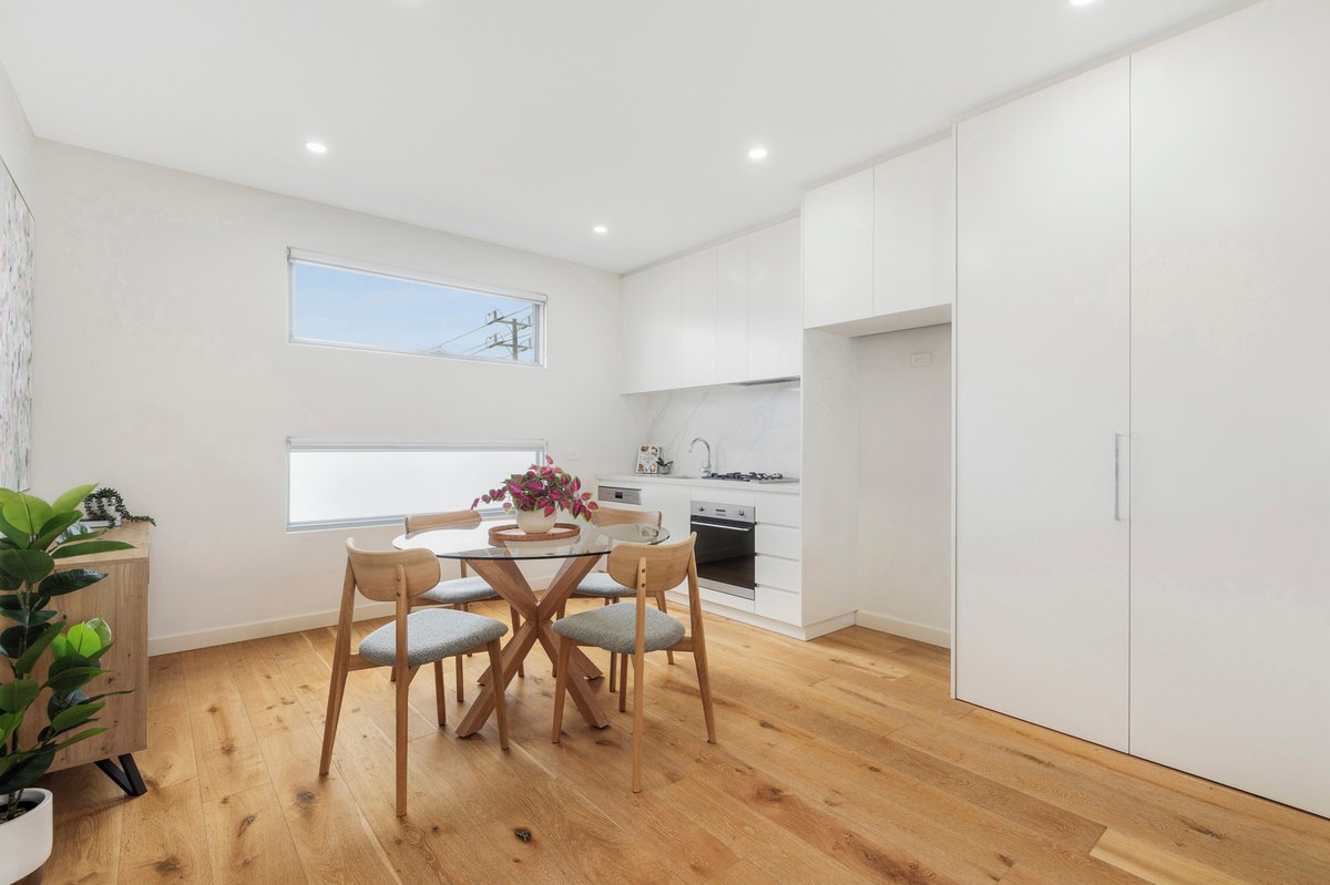 2 / 491 South Road Bentleigh - Residential for lease