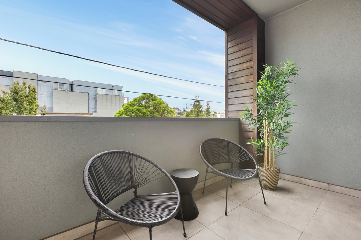 2 / 491 South Road Bentleigh - Residential for lease
