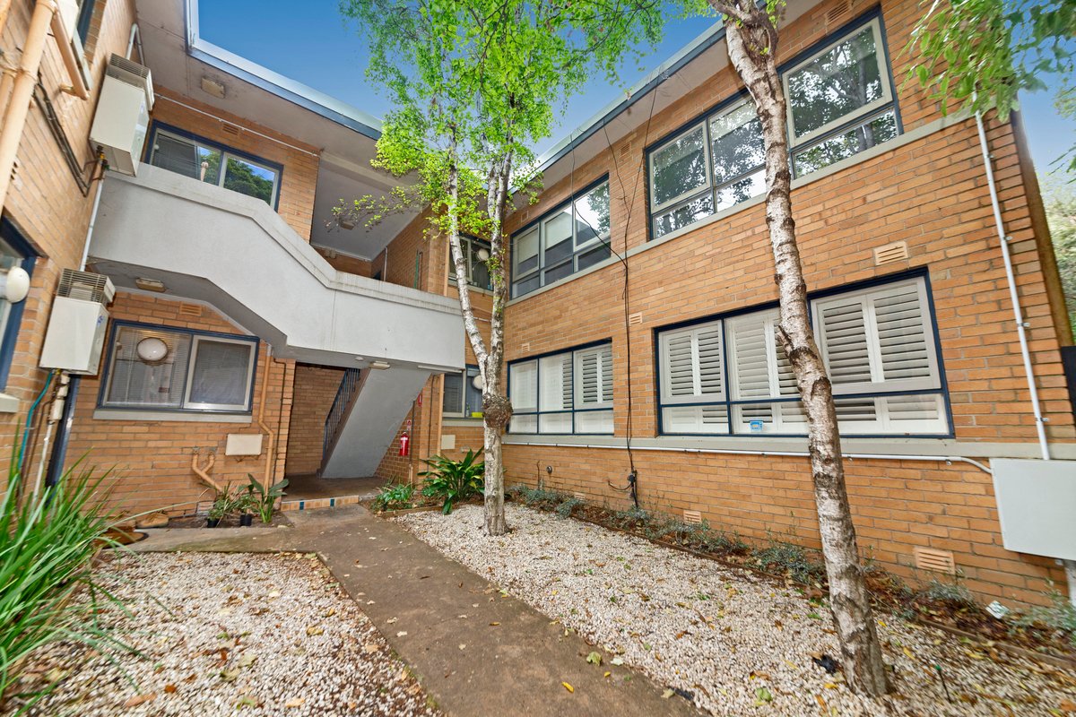 2 / 5 Addison Street Elwood - 2 bedroom property