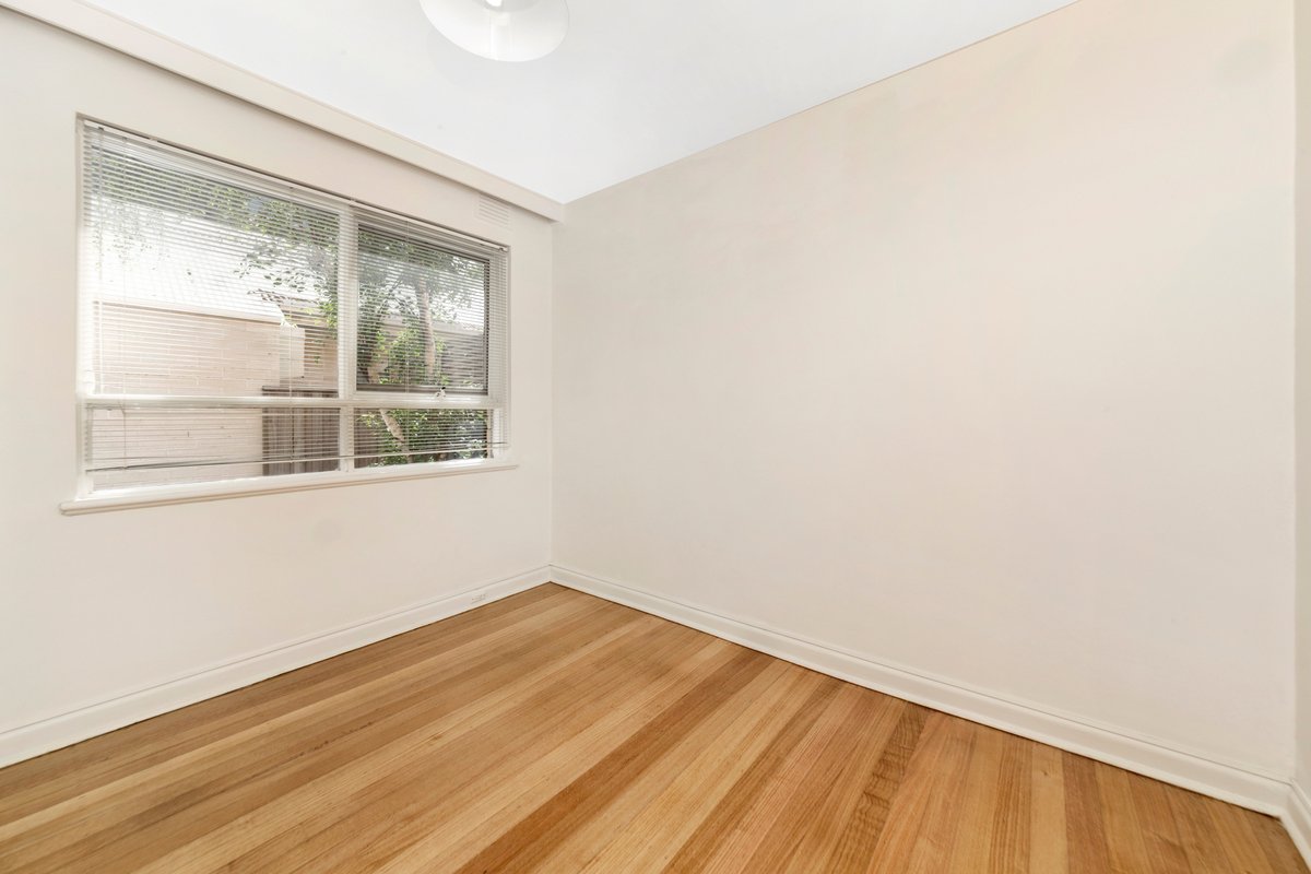 2 / 5 Addison Street Elwood - Residential for lease