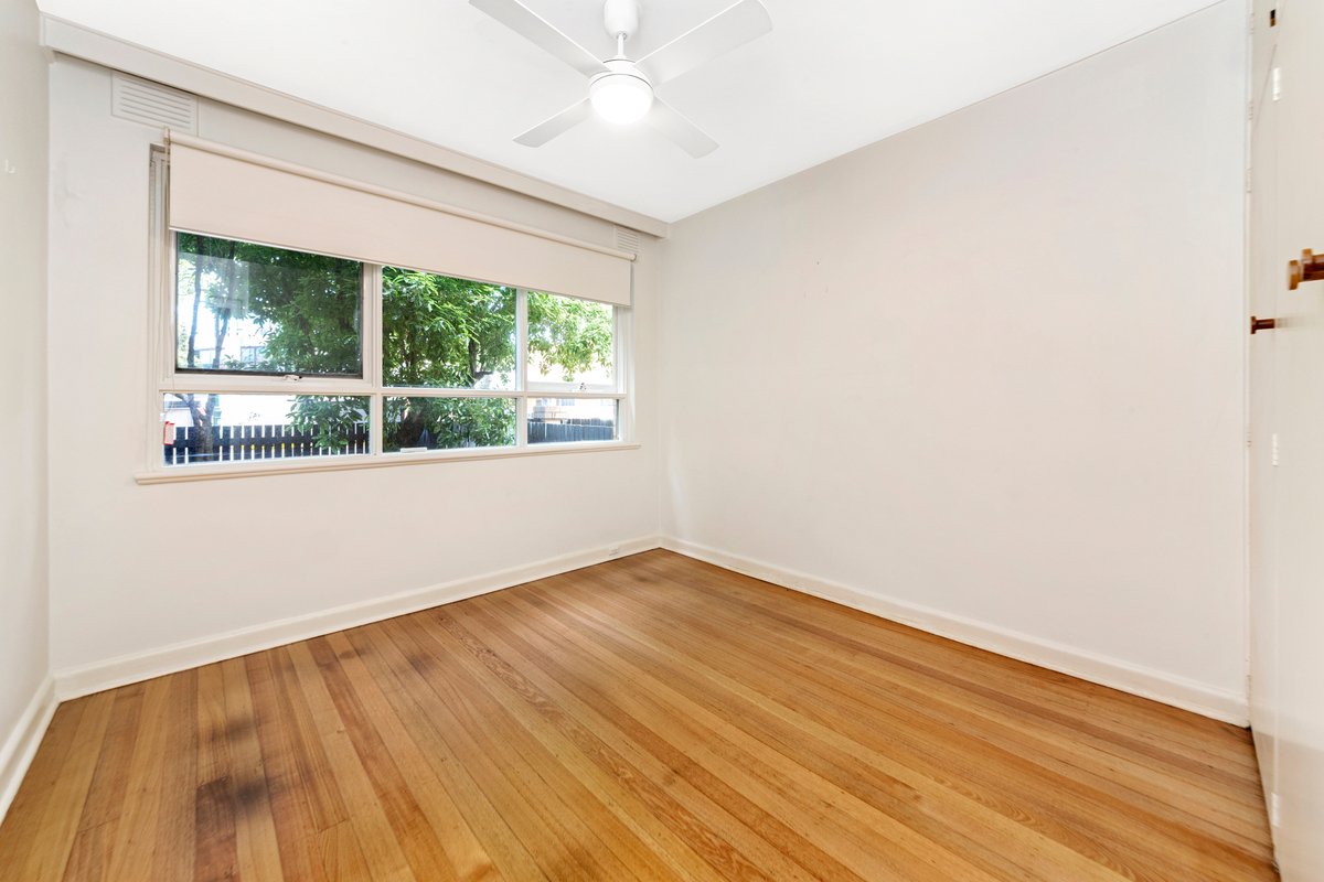 2 / 5 Addison Street Elwood - Residential for lease