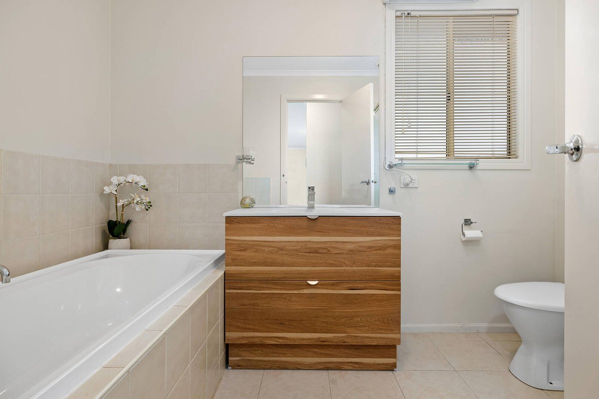 25 Almond Close Werribee - Residential for sale