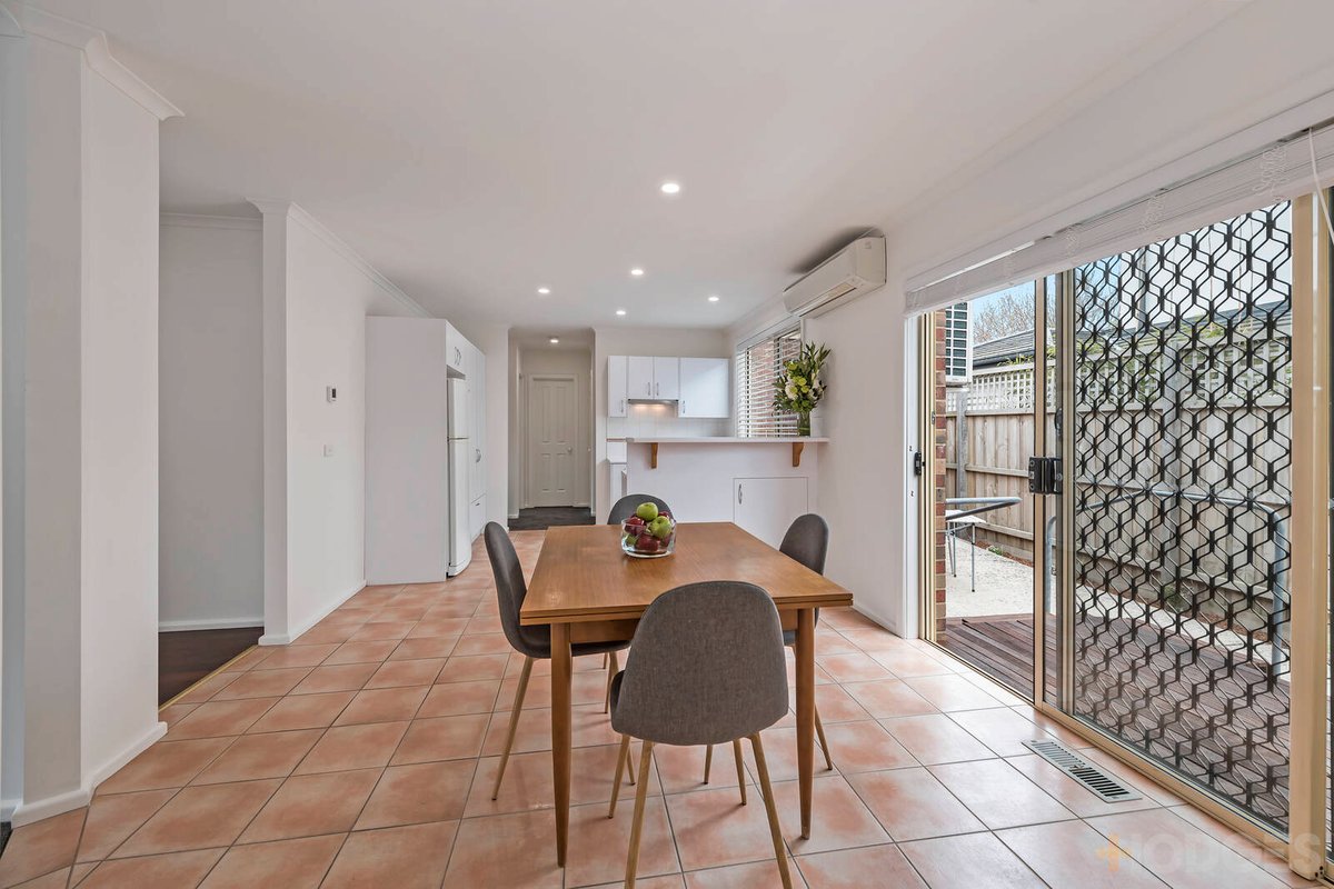 2 / 5 Biscop Road Moorabbin - Residential for sale
